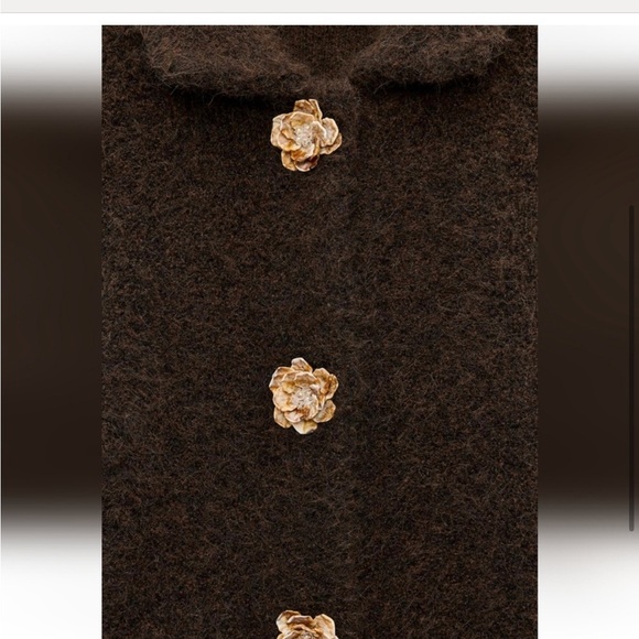 NWT ZARA 2025 collection FAUX FUR KNIT CARDIGAN FLOWER SIZE S
🚨FINAL PRICE - Picture 16 of 17